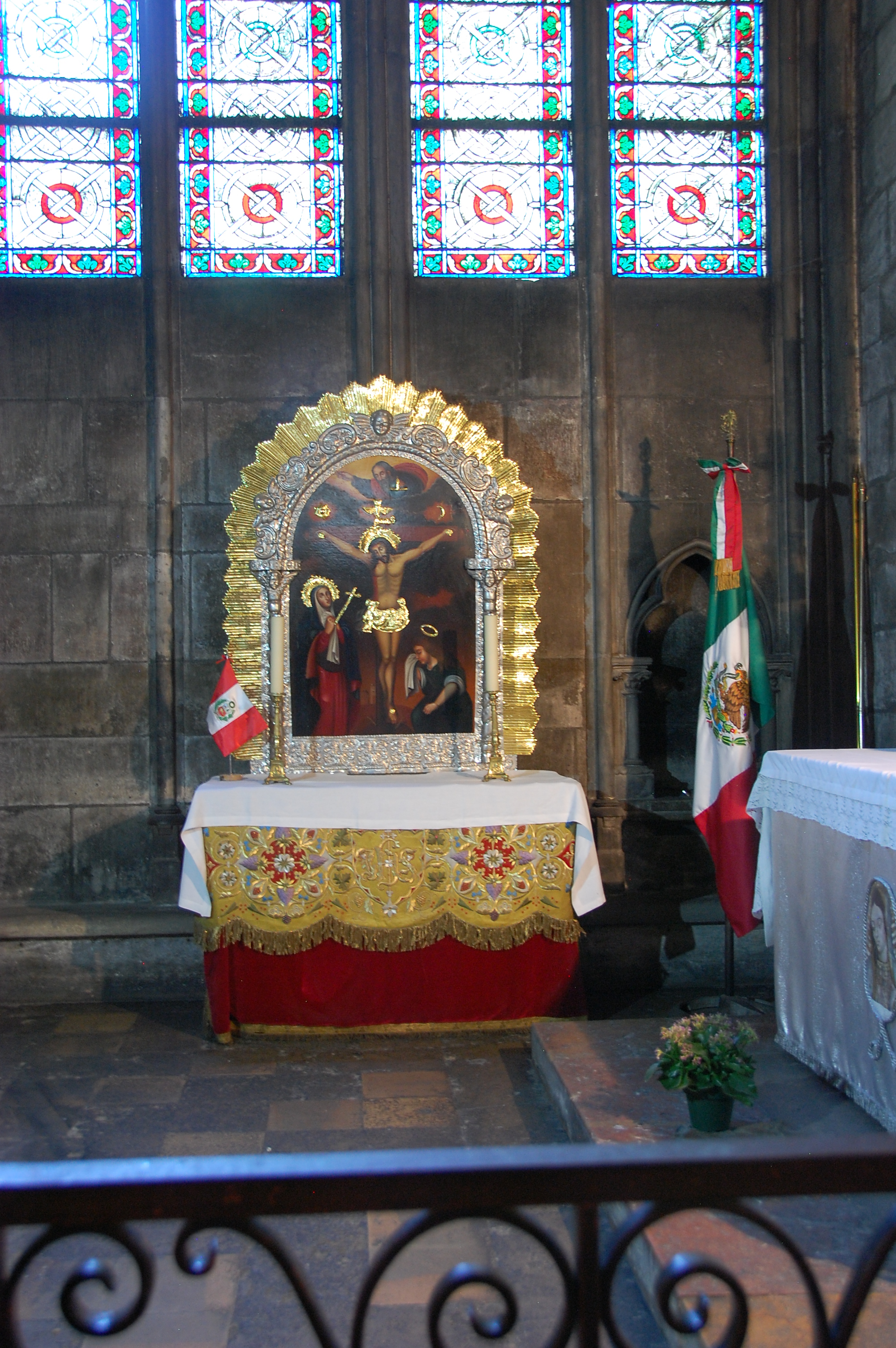 Altar of the Virgin of Guadalupe in Notre - Dame 2016